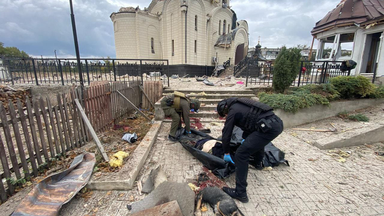 Russia’s airstrike kills civilians and damages a Christian church in Donetsk region